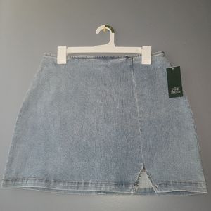 Wild Fable Women's Seamed Denim Mini Skirt Size-12 Light Blue